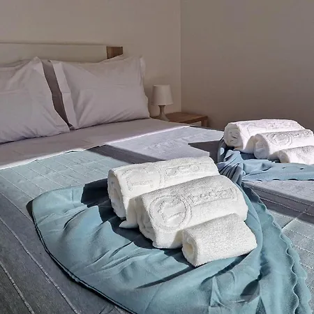 2 Mar - By Bedzy Apartment *